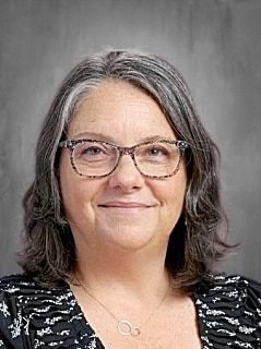 Dr. Angela Parana headshot